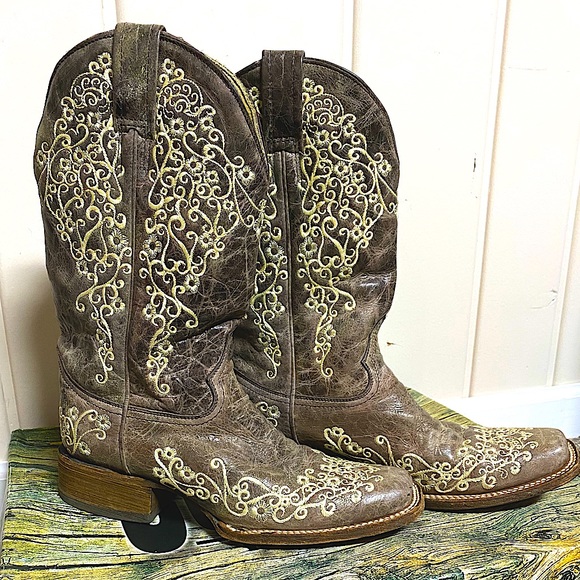 Boot Barn Old Corral | Shoes | Corral Womens Brown Crater Embroidered ...